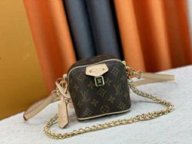 Picture of LV Lady Handbags _SKUfw149052146fw